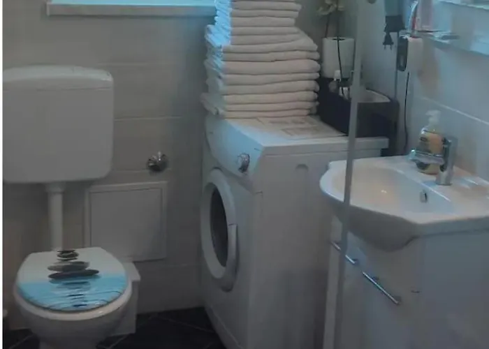 In With Balcony, Air Conditioning, W-lan, Washing Machine 4656-1 Apartament Split